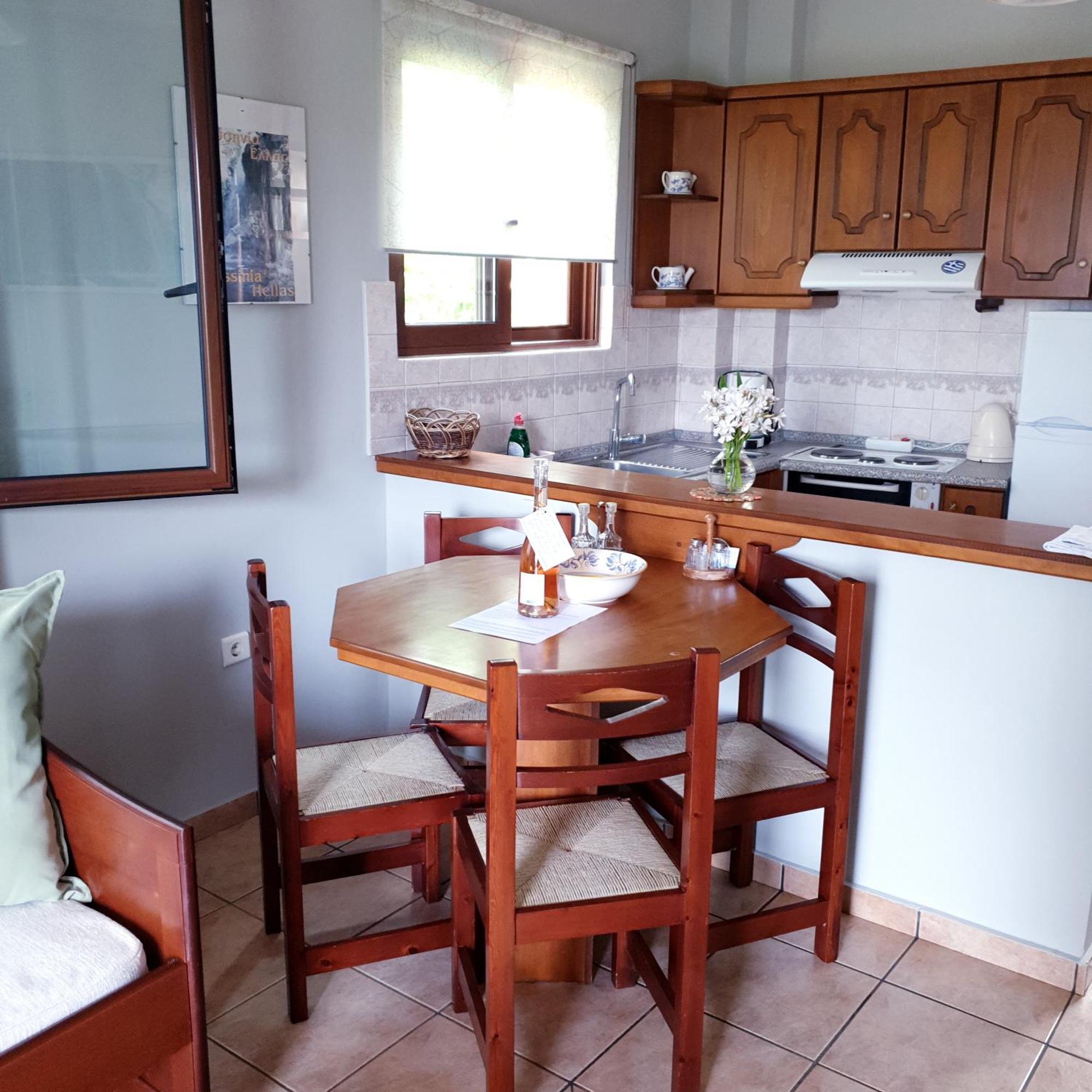 Stoúpa Ostria Maisonettes And Studios المظهر الخارجي الصورة